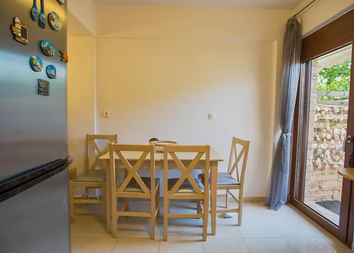 Stylish House By The Sea *